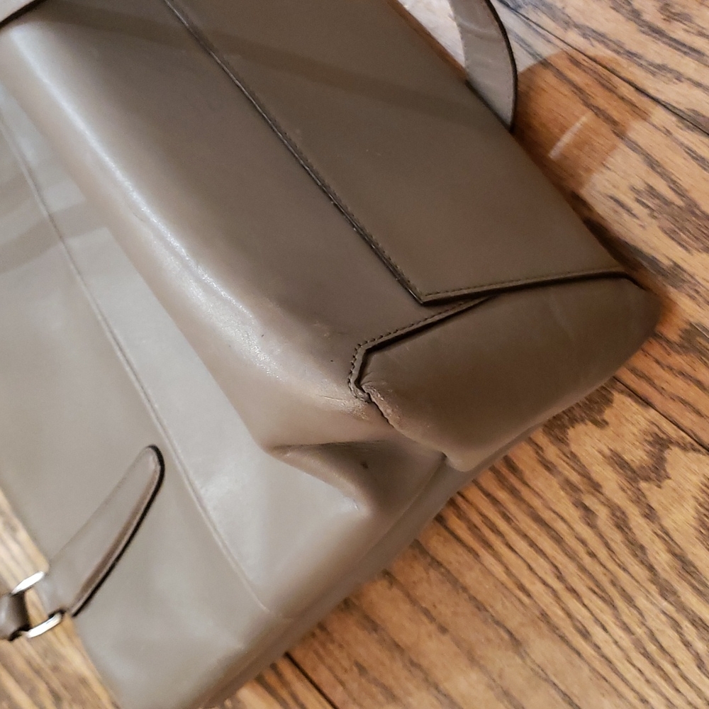 COACH Borough Bag in Retro Glove Tan Leather - Picture 12 of 16